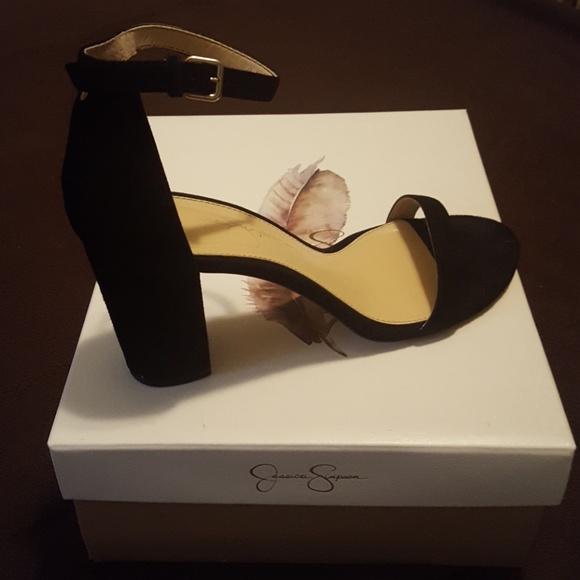 Jessica Simpson Black Heels - Picture 5 of 7